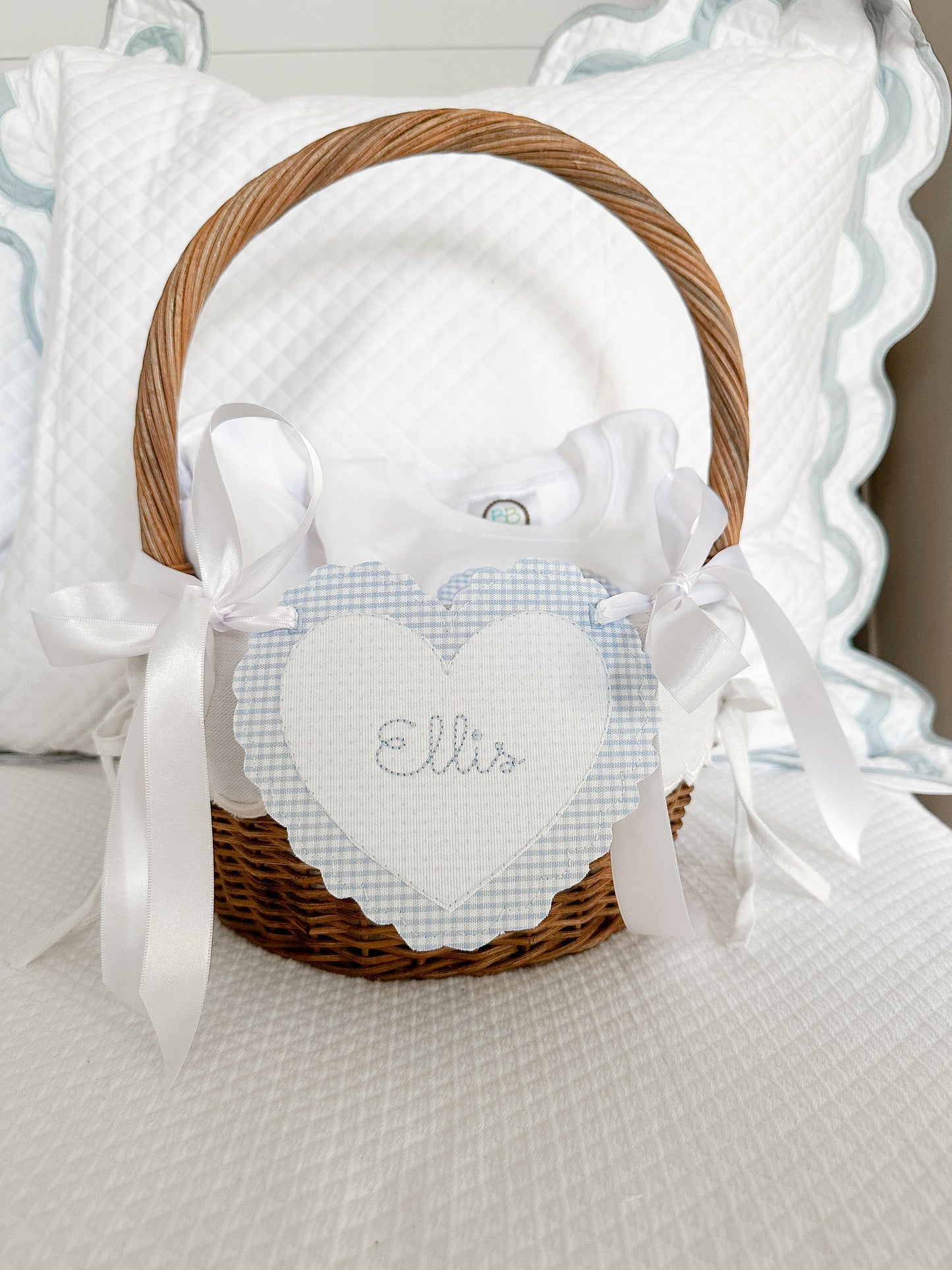 Valentine's Day Scalloped Heart Basket Tag
